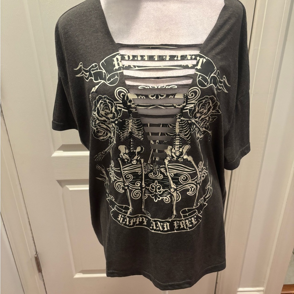 Graphic Cutout Tee - Bold Skeleton Print
